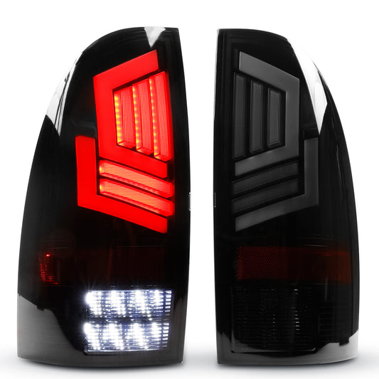 2015 toyota tacoma tail light